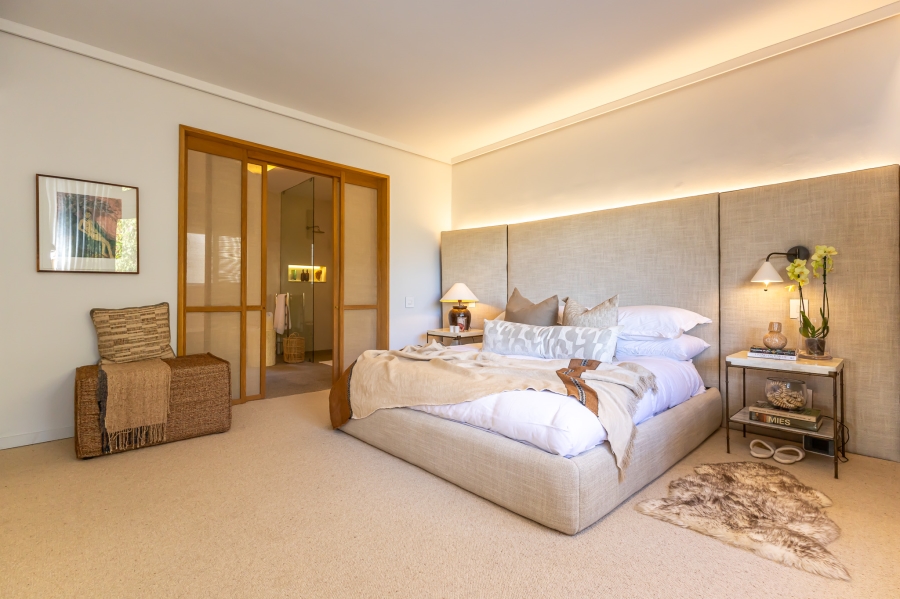 1 Bedroom Property for Sale in Sea Point Western Cape